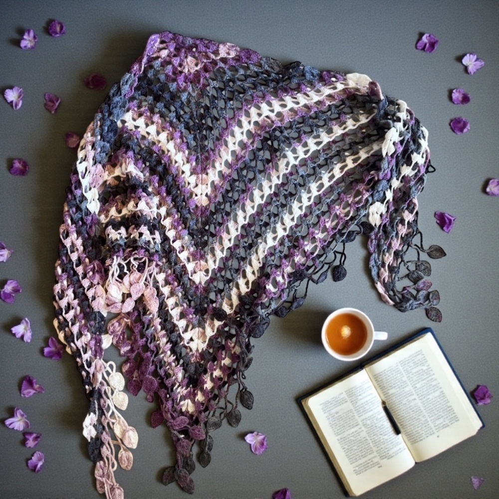 Vintage Multi Colored Purples Greys Creams Pinks Crocheted Shawl Wrap - Picture 11 of 17